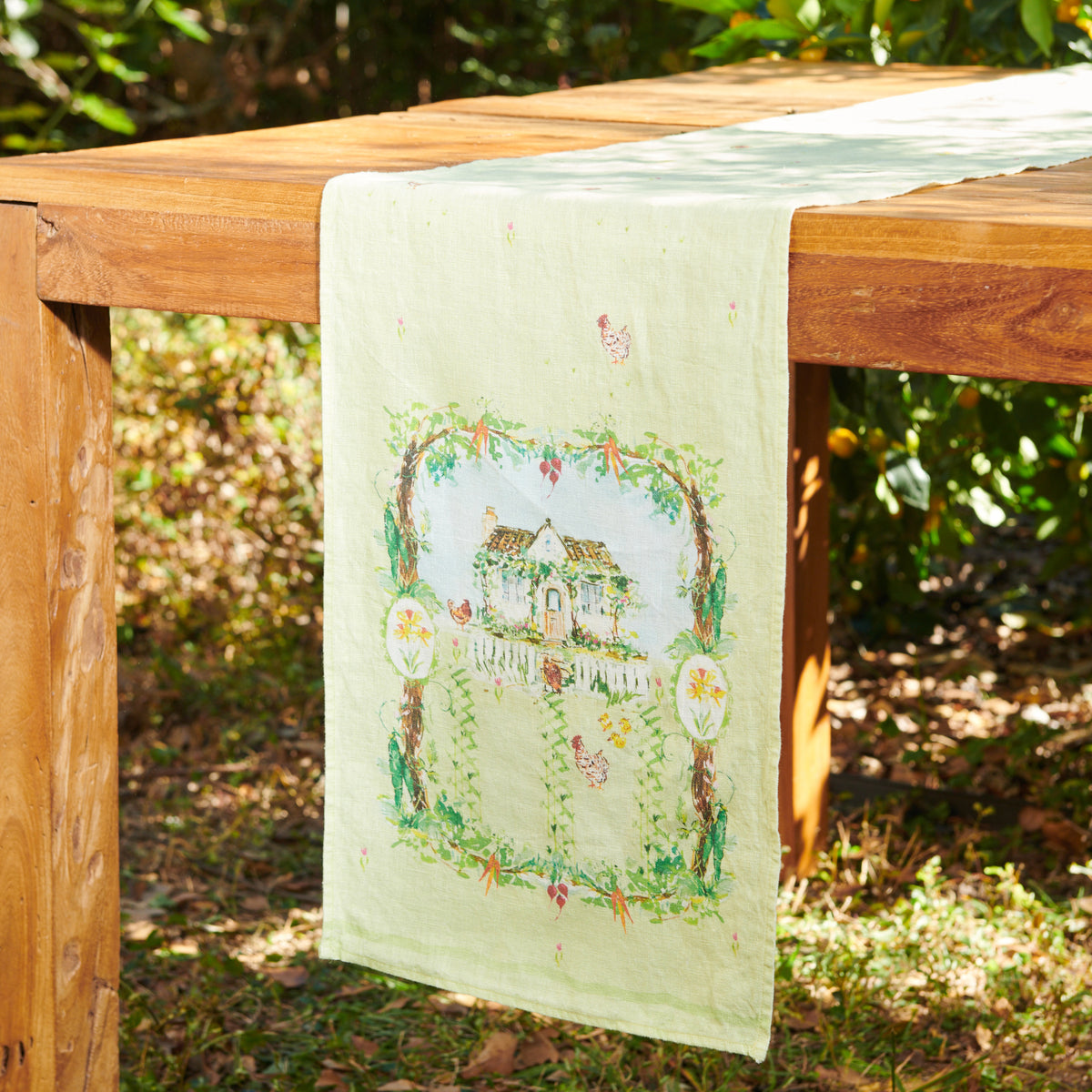 English Cottage Table Runner